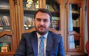 Read more about the article APEL LA RESPONSABILITATE ȘI CORECTITUDINE! NU VĂ MAI ASCUNDEȚI! SPUNEȚI DACA AVEȚI SIMPTOMELE COVID-19 SAU DACĂ AȚI ÎNTÂLNIT PERSOANE VENITE DIN DIASPORA!