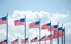 Read more about the article SUA trimit Italiei echipamente medicale în valoare de 100 de milioane de dolari