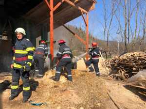 Read more about the article Incendiu la o fabrică de peleți din localitatea Vulcana de Sus