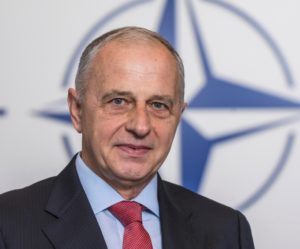 Read more about the article Mircea Geoană, secretar general adjunct al NATO: Menţinerea cheltuielilor militare este în interesul ţărilor aliate