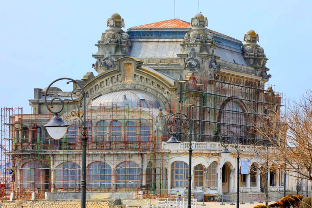 You are currently viewing Au început lucrările de restaurare la Cazinoul din Constanța