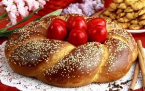 Read more about the article Pot să îmi și vizitez părinții și să iau masa cu ei de Paște? POLIȚIA RĂSPUNDE!