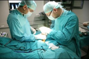Read more about the article Constanța: Mărturia unui medic care a operat un copil infecatat cu COVID: „Simteam că mă sufoc”