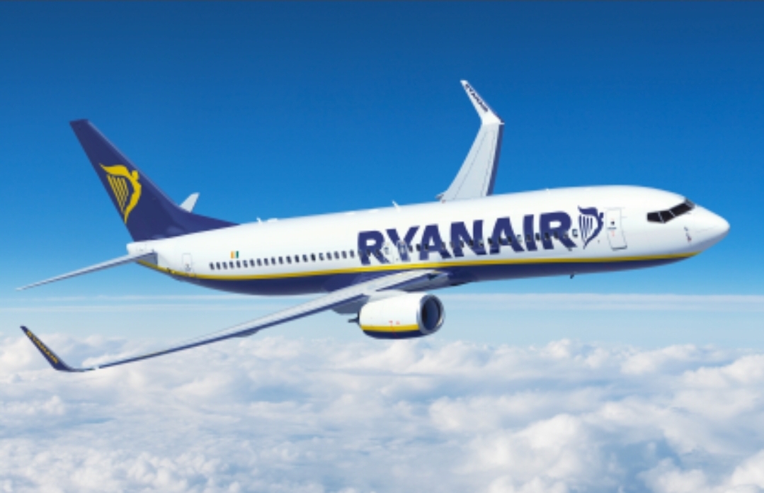 You are currently viewing RYANAIR va relua zborurile din România începând cu 8 mai. Vezi care sunt rutele