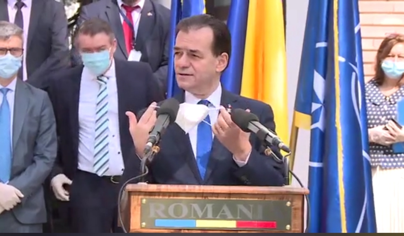 You are currently viewing PRIMUL MINISTRU AL ROMÂNIEI, ÎN VIZITĂ LA UZINA DE PRODUSE SPECIALE DRAGOMIREȘTI: ÎNCEPEM PRODUCEREA MĂȘTILOR FFP2! VEZI ÎNTREAGA CONFERINȚĂ!