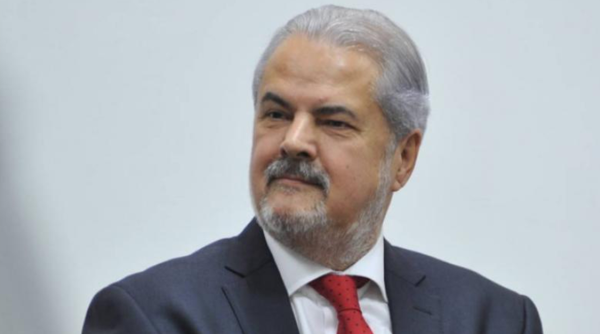 You are currently viewing Adrian Năstase: Mi se par penibile opiniile și discuțiile interminabile despre cum va fi relaxarea după 15 mai
