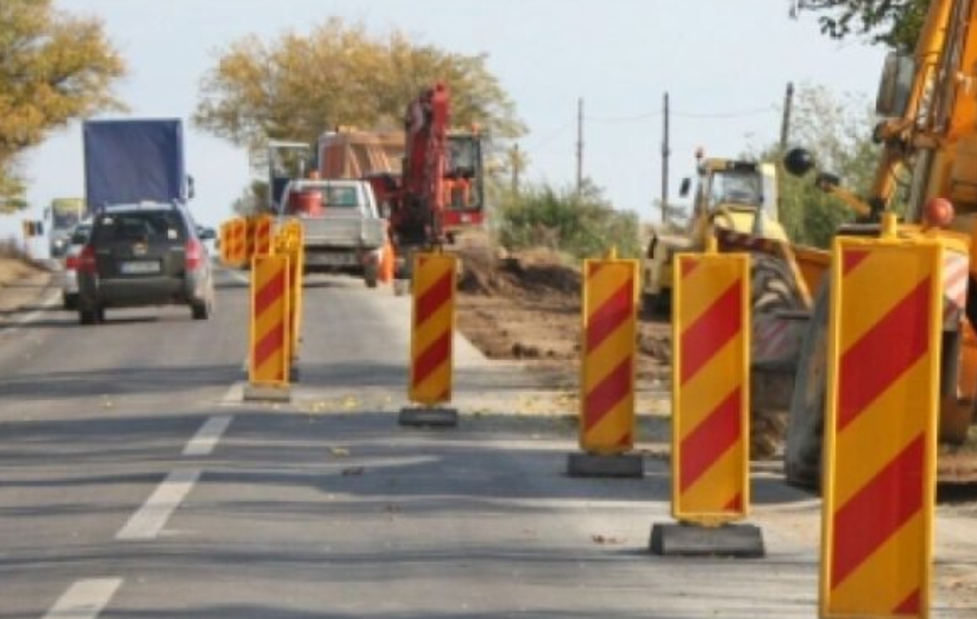 You are currently viewing AMENAJĂRI ȘI REPARAȚII ALE INFRASTRUCTURII RUTIERE ÎN DÂMBOVIȚA!