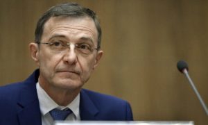 Read more about the article Periculoșii bătrâni – editorial de Ioan-Aurel Pop, Președintele Academiei Române