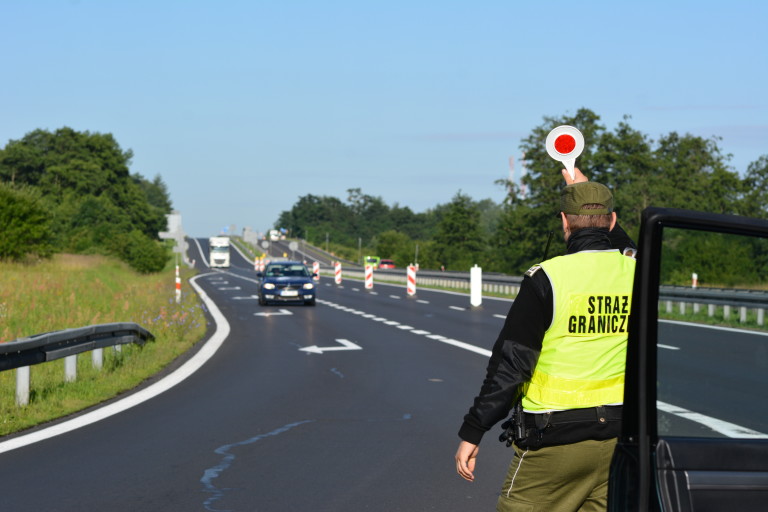 You are currently viewing Graniţele Poloniei vor rămâne închise până pe 3 mai