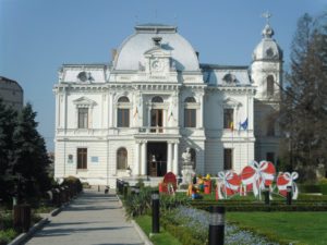 Read more about the article COVID-19: Primăria Târgoviște vine în sprijinul persoanelor vârstnice! Vedeți numerele de telefon unde puteți apela non-stop!