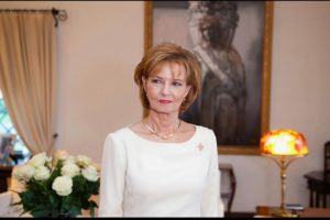 Read more about the article Custodele Coroanei: Vă doresc tuturor o sărbătoare de 10 Mai cu speranţă și încredere