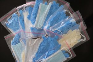 Read more about the article Vezi unde se distribuie, azi, măști și mănuși în municipiul Moreni!