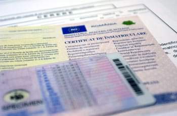 You are currently viewing Vezi care sunt, de la 15 mai, tarifele percepute pentru eliberarea permiselor de conducere și a certificatelor de înmatriculare