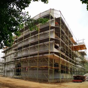 Read more about the article Școala Gimnazială „Mihai Viteazul” din Târgoviște se îmbracă în „haină nouă”!