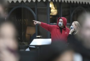 Read more about the article 12 MAI 2020: PESTE 2.800 DE ROMÂNI AFLAȚI ÎN DIASPORA SUNT INFECTAȚI CU CORONAVIRUS