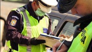 Read more about the article 3.05.2020: În doar 24 de ore, polițiștii dâmbovițeni au aplicat 78 sancțiuni contravenționale, în valoare de 146.000 lei, pentru nerespectarea restricțiilor ordonanțelor militare