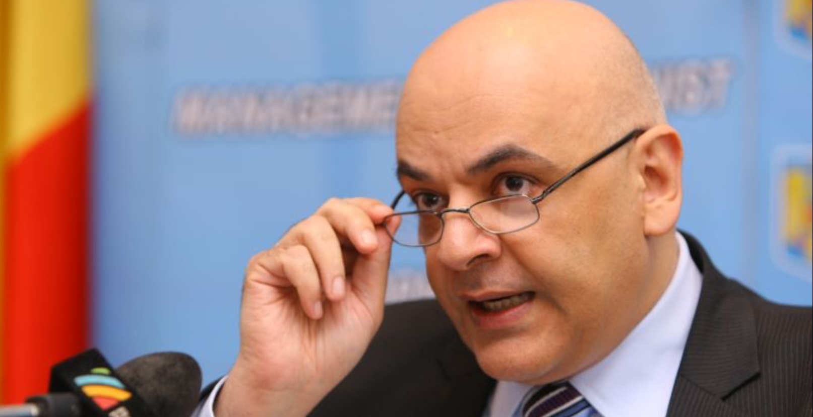 You are currently viewing Cum ar putea arăta școala din septembrie? Raed Arafat ne răspunde