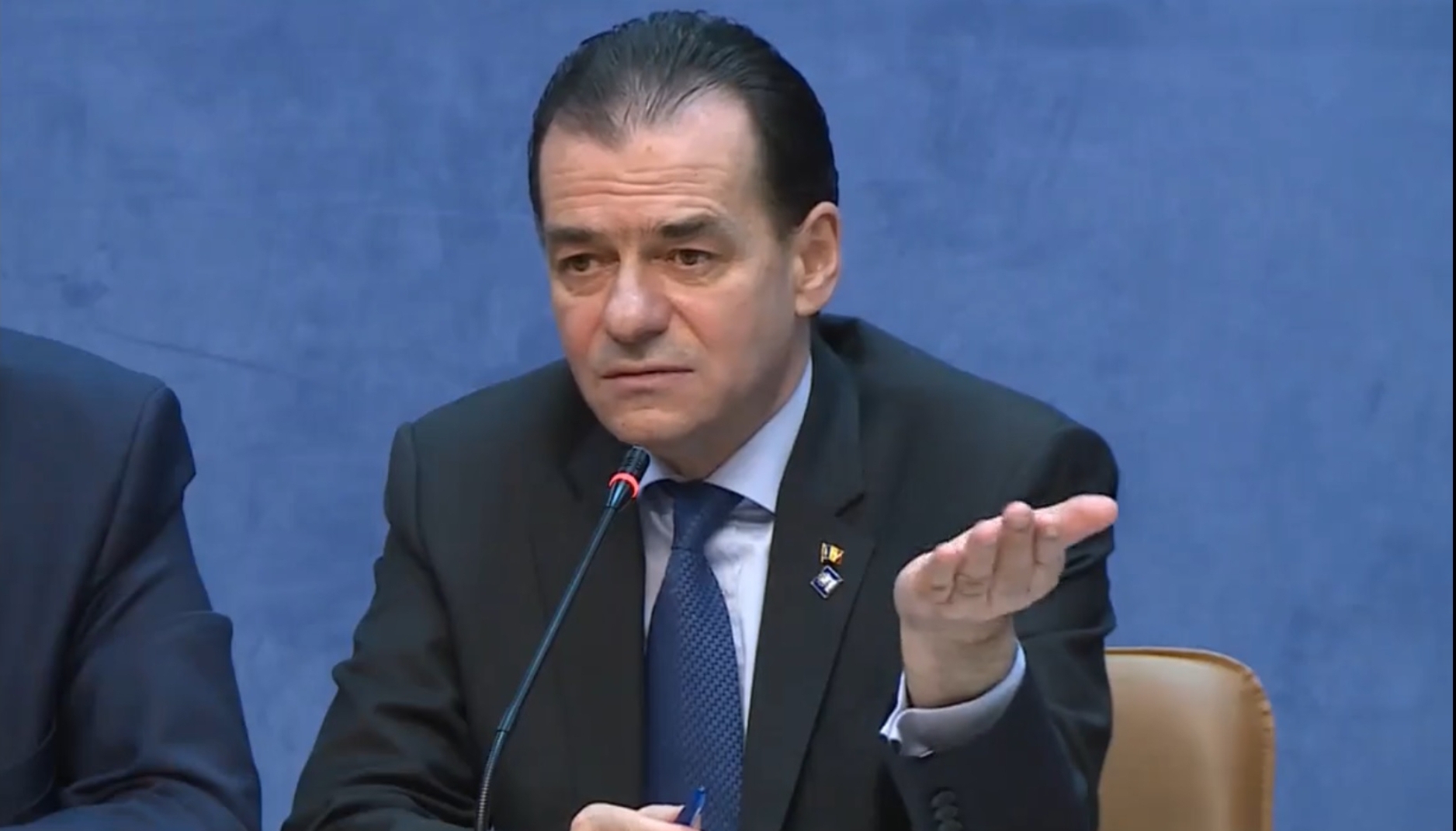 You are currently viewing Premierul Ludovic Orban: Estimăm un număr de 300-350.000 de cetățeni români întorși în țară, care au nevoie de un loc de muncă