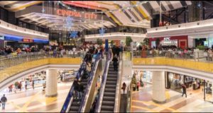 Read more about the article Orban a precizat ce magazine din mall vor fi deschise