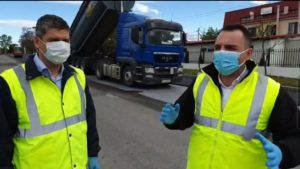 Read more about the article VIDEO, TÂRGOVIŞTE! A ÎNCEPUT ASFALTAREA PE STRADA CALEA IALOMIȚEI!