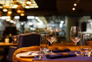 Read more about the article Restaurantele vor fi deschise în trei etape. Vezi ce presupune fiecare