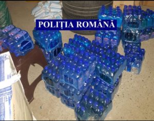 Read more about the article Zeci de mii de măști de protecție și peste o tonă de produse dezinfectante confiscate de polițiști