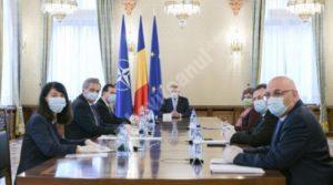 Read more about the article Posibilele variante ale Guvernului și ale Președintelui Iohannis pentru instituirea unor restricții în acest weekend