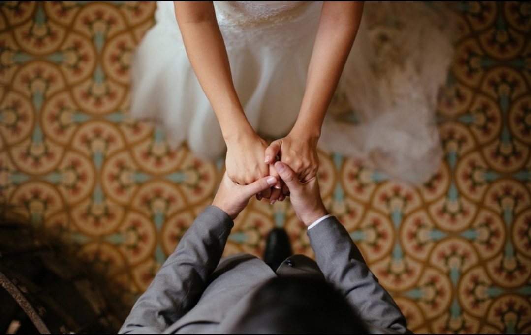 You are currently viewing STARE DE ALERTĂ: S-A REVENIT LA ORGANIZAREA NUNȚILOR ȘI A ALTOR EVENIMENTE PRIVATE CU PARTICIPAREA A MAXIM 8 PERSOANE