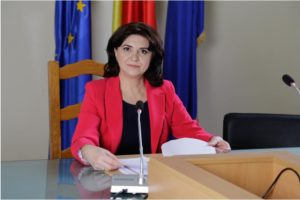 Read more about the article MONICA ANISIE, MINISTRUL EDUCAȚIEI: ÎN PERIOADA DESFĂȘURĂRII EXAMENELOR NAȚIONALE, ÎN FIECARE ȘCOALĂ VA EXISTA UN CADRU MEDICAL !