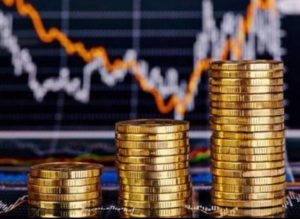 Read more about the article Guvernul împrumută 3,3 miliarde de euro, un nou record pentru o ieșire pe piețele externe, dar la dobânzi mari