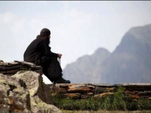 Read more about the article Muntele Athos: Călugării au rămas fără rezerve de alimente și medicamente din cauza epidemiei de Covid-19