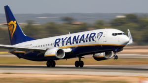 Read more about the article Compania aeriană Ryanair vrea să reia 40% din zboruri!