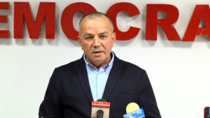 Read more about the article BUCIUMENI, DÂMBOVIȚA: PRIMARUL ION PAVEL MEREU ALĂTURI DE CETĂȚENI