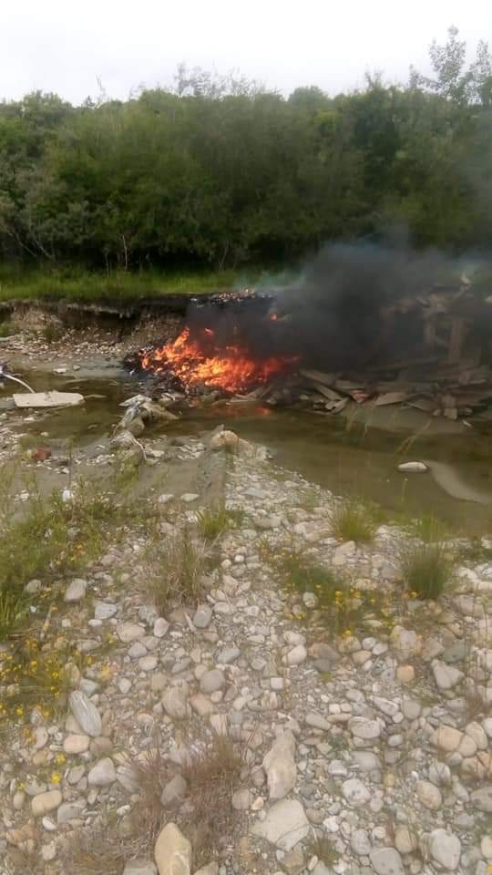 You are currently viewing Apel al Poliției Locale Pucioasa: Nu mai dați foc resturilor menajere!