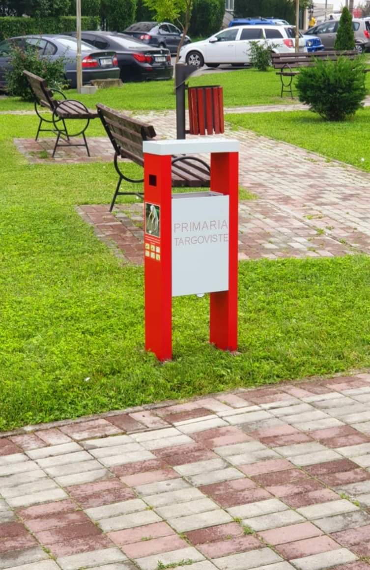 You are currently viewing Târgoviște: Coșuri de gunoi stradale, dotate cu pungi pentru colectarea excrementelor de animale