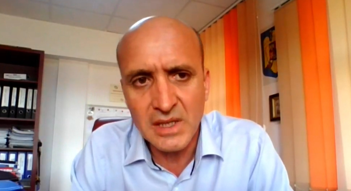 You are currently viewing Prof. Sorin Ion: Dacă avem pretenția ca un examen să fie trecut de toată lumea, atunci să le dăm din oficiu diplomele de examen