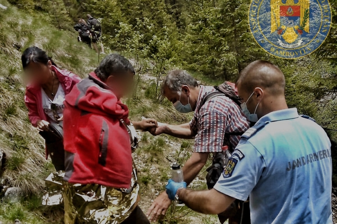 You are currently viewing JANDARMERIA ȘI SALVAMONT: TURIST SPRIJINIT ÎN CHEILE ZĂNOAGEI