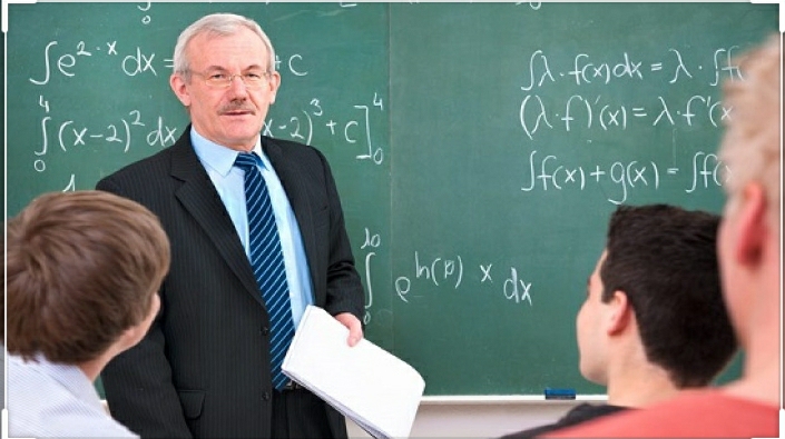 You are currently viewing CCR a declarat neconstituțională legea care acordă profesorilor statutul de autoritate publică