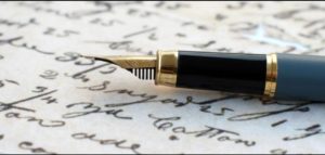 Read more about the article Nu renunţaţi la scrisul de mână! Acesta stimulează funcțiile creierului, în timp ce tastatura le anihilează