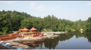 Read more about the article Video: Cel mai mare lac helioterm din lume și unicul din Europa se află în România