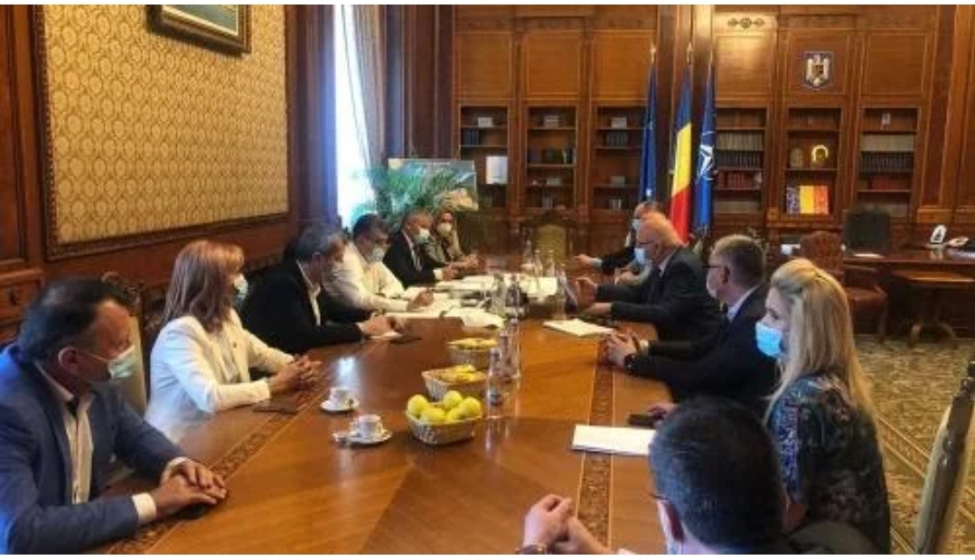 You are currently viewing Raed Arafat, ședință cu Ciolacu, Barna și Ponta ca să îi convingă să voteze prelungirea stării de alertă