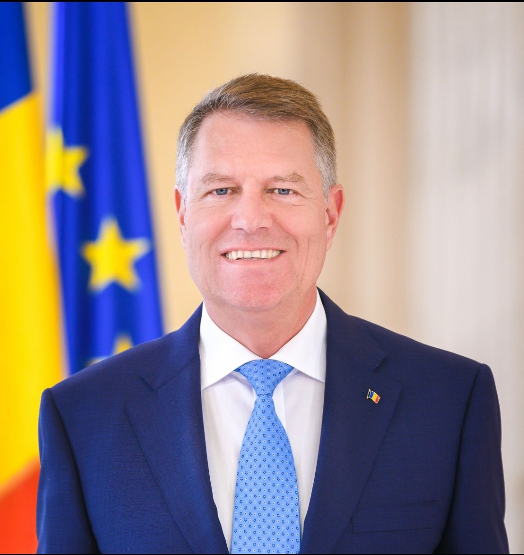 You are currently viewing Președintele Klaus Iohannis împlinește astăzi 61 de ani