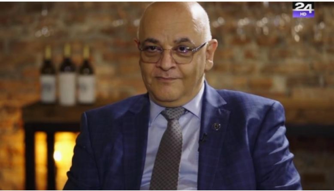 You are currently viewing Omul Raed Arafat. Dezvăluiri despre cum a ajuns și a rămas în România: Mă simt român. Aici mă simt acasă