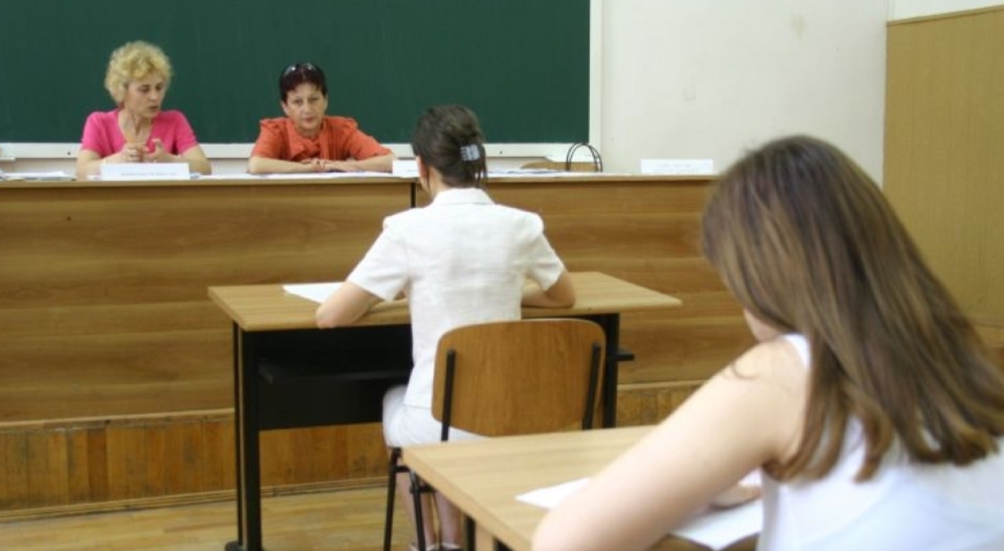 You are currently viewing Peste 3600 de absolvenți ai clasei a XII-a vor susține Examenului Național de Bacalaureat 2020