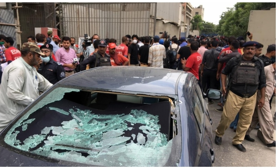 You are currently viewing Atac armat la sediul bursei din Karachi, Pakistan