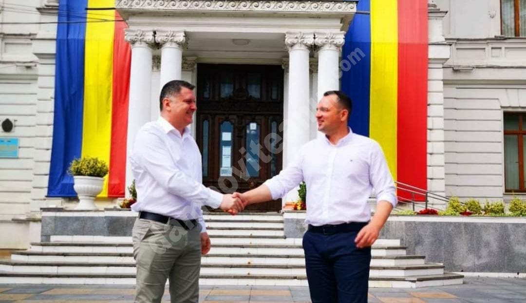 You are currently viewing IOAN SĂLIȘTEANU, CADRU DIDACTIC UNIVERSITAR, SE ALĂTURĂ ECHIPEI PSD TÂRGOVIȘTE!