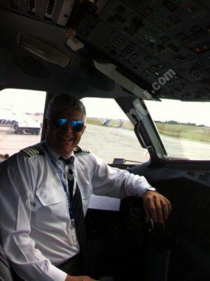 Read more about the article Adio însoțitorilor de bord sau policalificarea pilotilor de avion? – Pilot Cezar Osiceanu