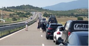 Read more about the article Grecia: Coadă imensă la singurul punct de frontieră deschis