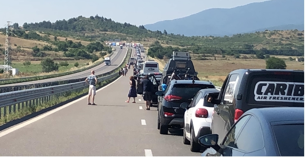 You are currently viewing Grecia: Coadă imensă la singurul punct de frontieră deschis