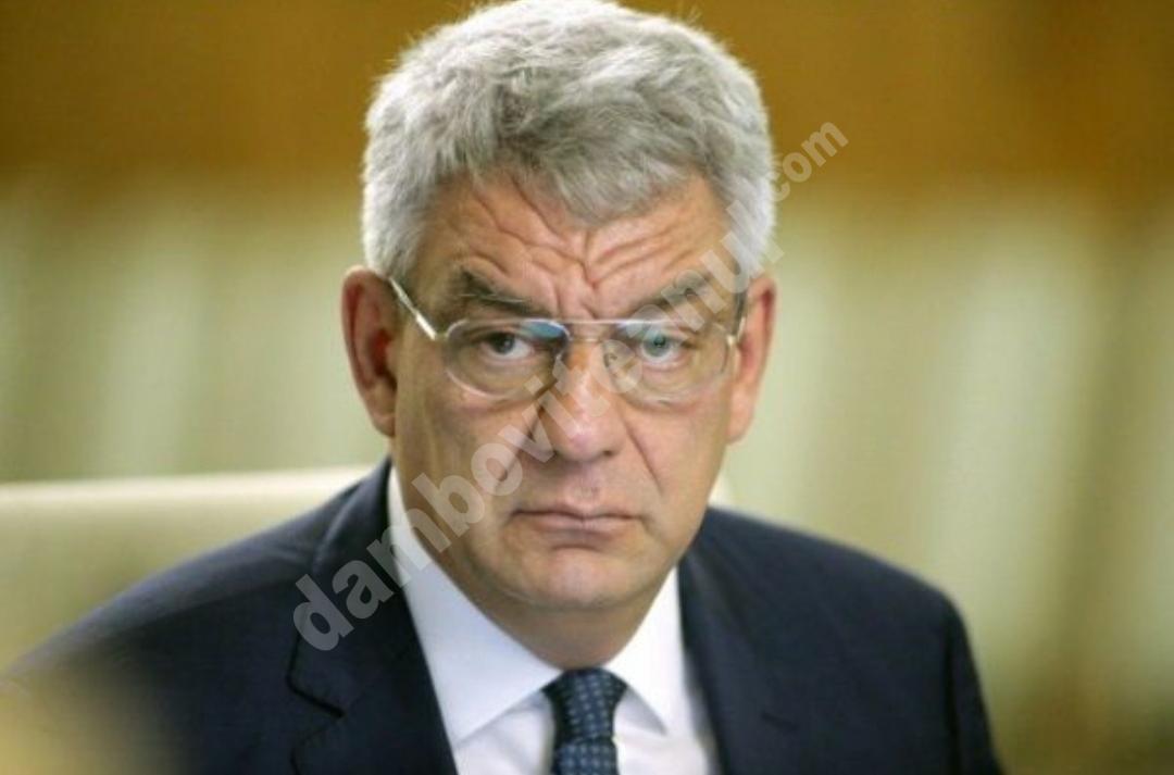 You are currently viewing Mihai Tudose se întreabă: Unde-s banii, unde-s tabletele școlare promise? Și la ce folosesc dezinfectanții și containerele sanitare, dacă elevii stau acasă?